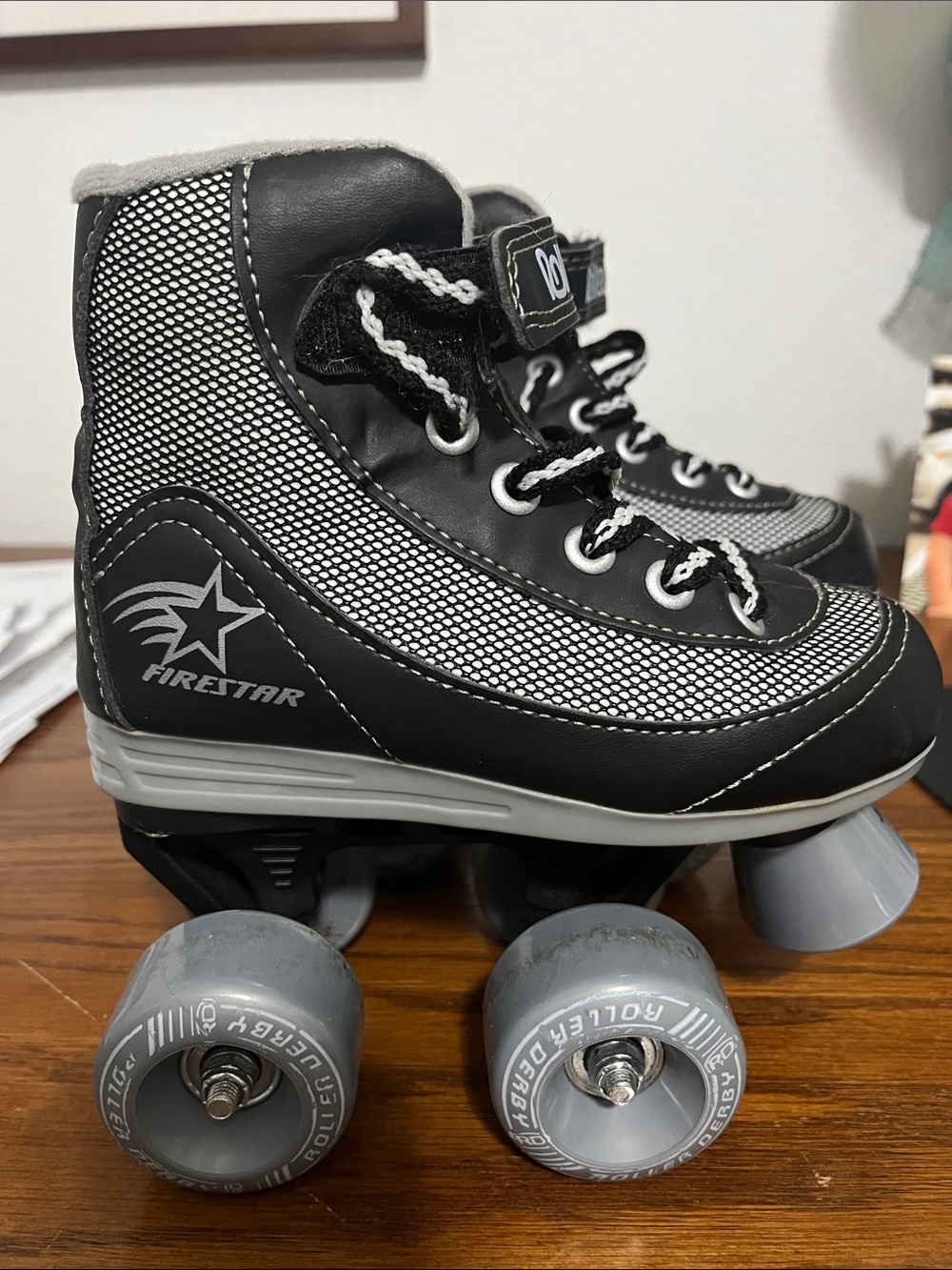 Firestar Kids' Black & Gray Quad Roller Skates